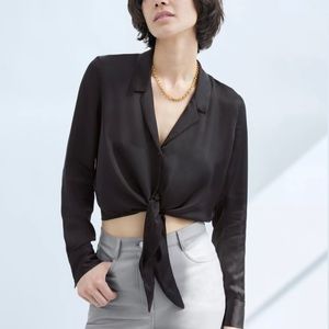 Navy Wilfred blouse by Aritzia